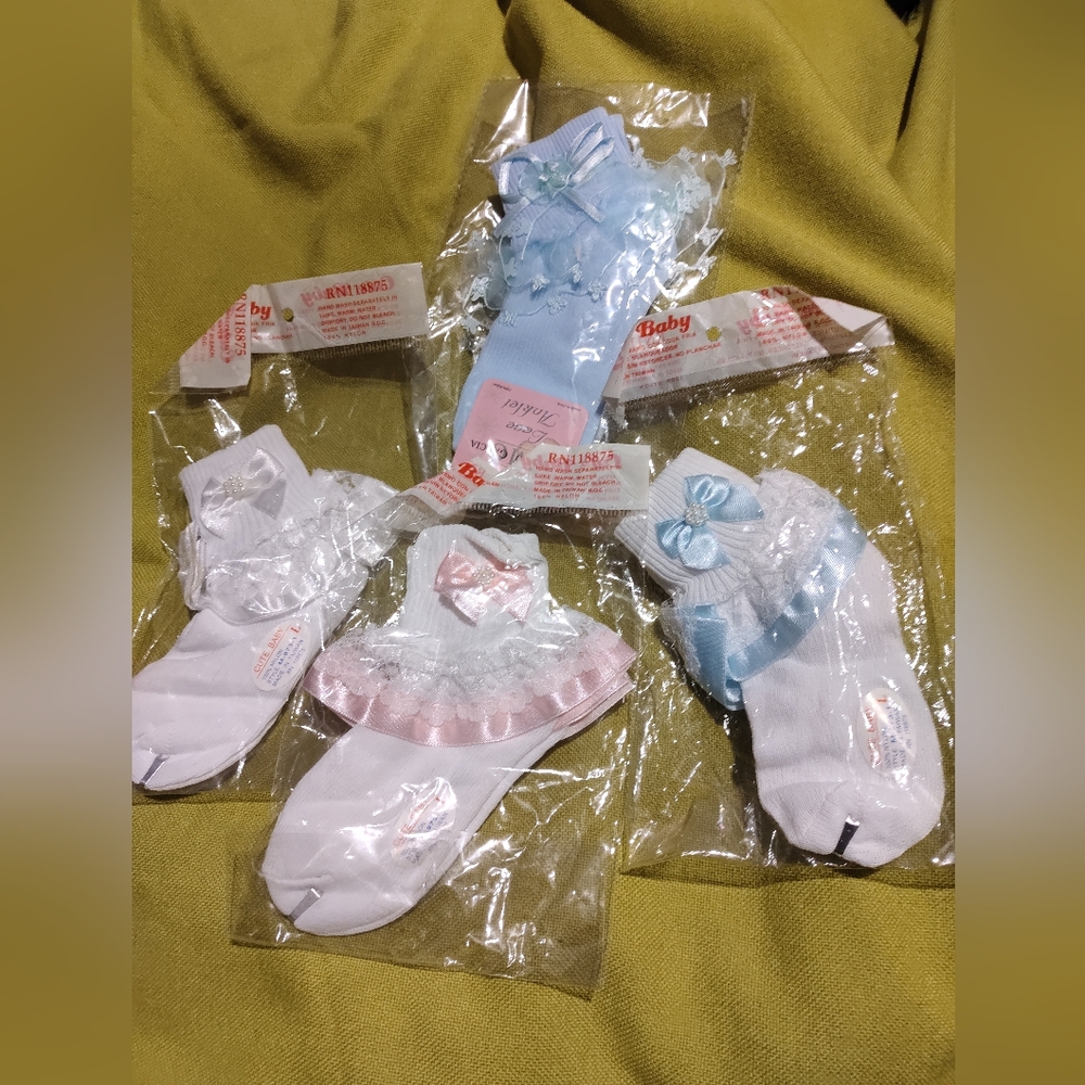 Pastel Baby Socks Set with Lacy Cuffs and Soft Material